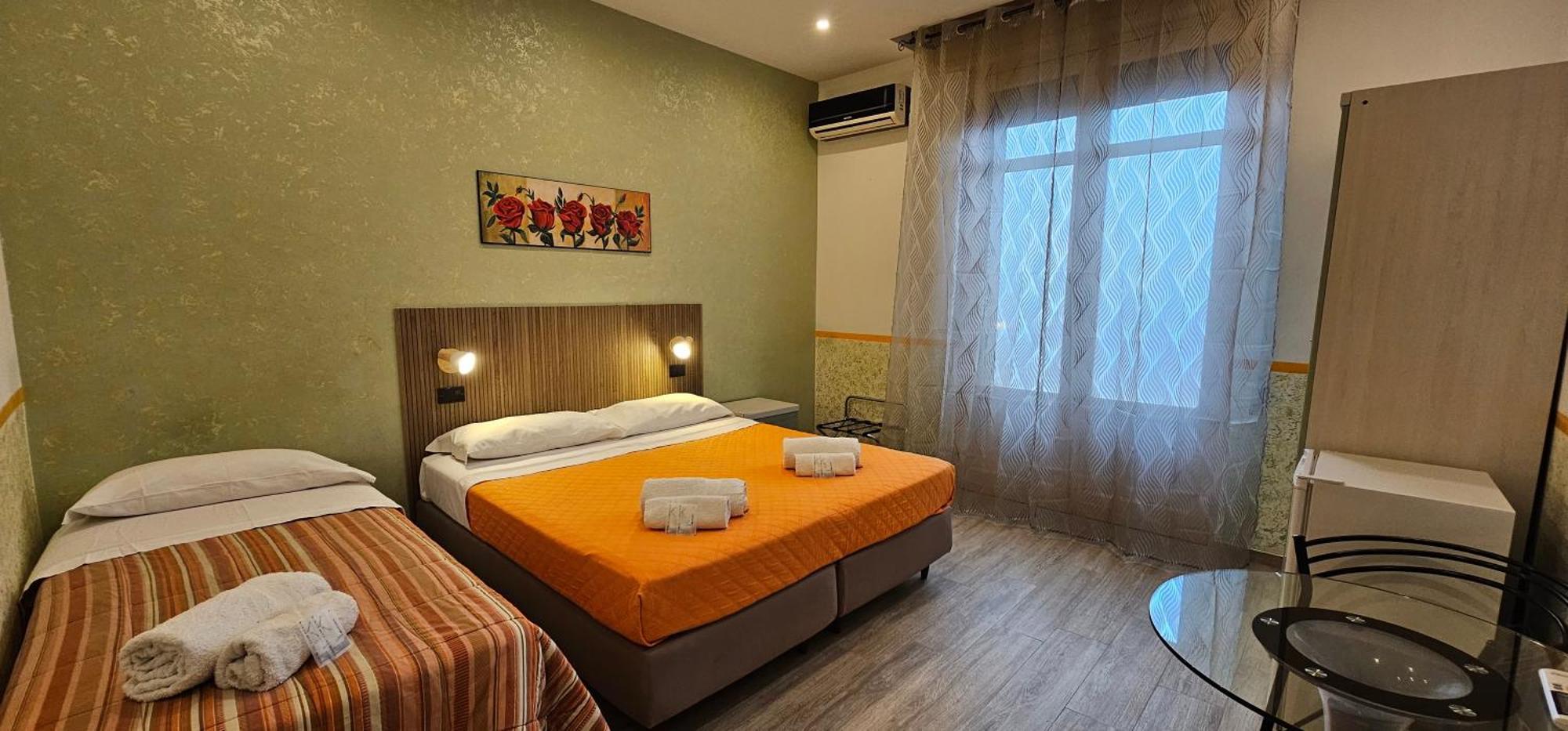 Hostel Josef Палермо Екстер'єр фото