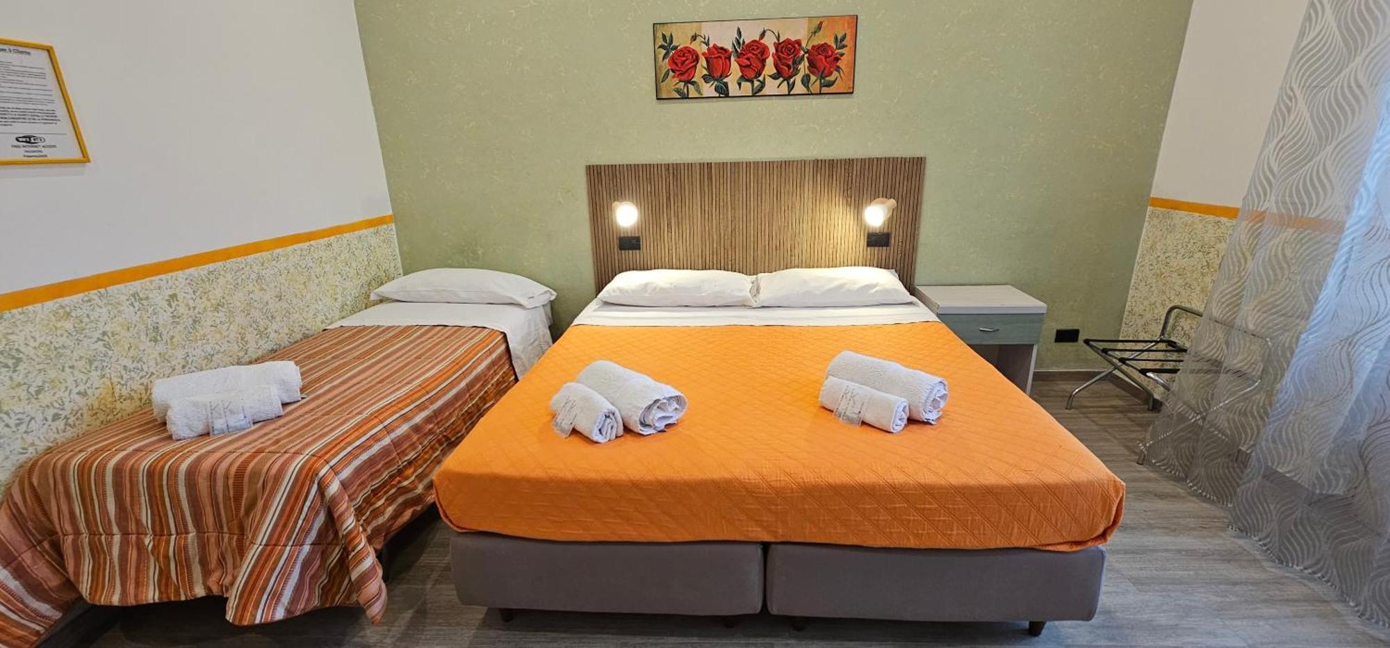 Hostel Josef Палермо Екстер'єр фото