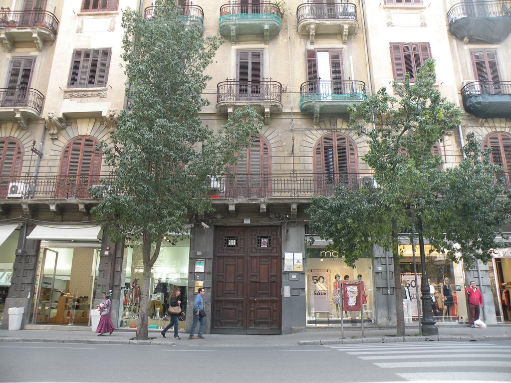 Hostel Josef Палермо Екстер'єр фото